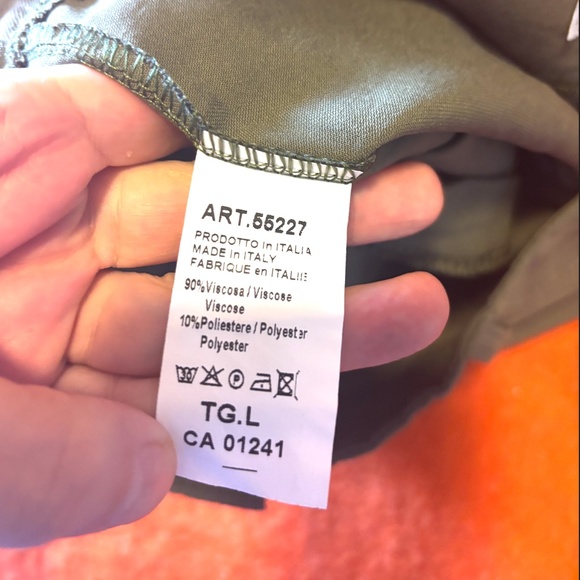 Khaki green flowy cargo short made in Italy NWT - Picture 7 of 11